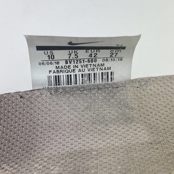 NIKE Legend React Red/White Running Shoes Sneakers Women's Size 10 Men’s 8 - Picture 7 of 7